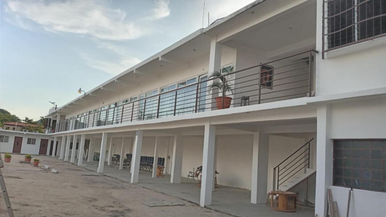 Apartamentos Mundo Maya Habitaciones Flores Dış mekan fotoğraf